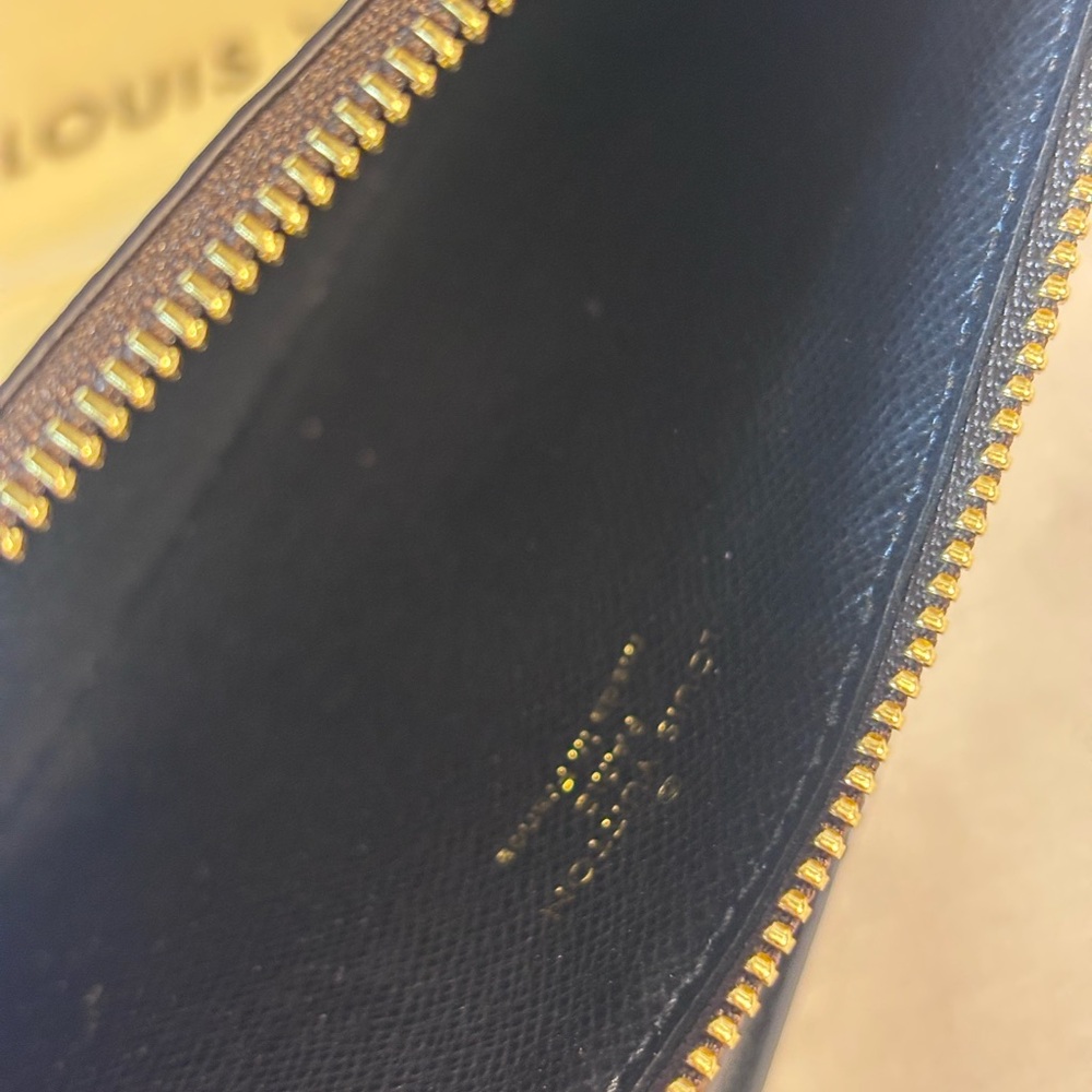 Louis Vuitton Giant Reverse Pochette - Picture 10 of 13